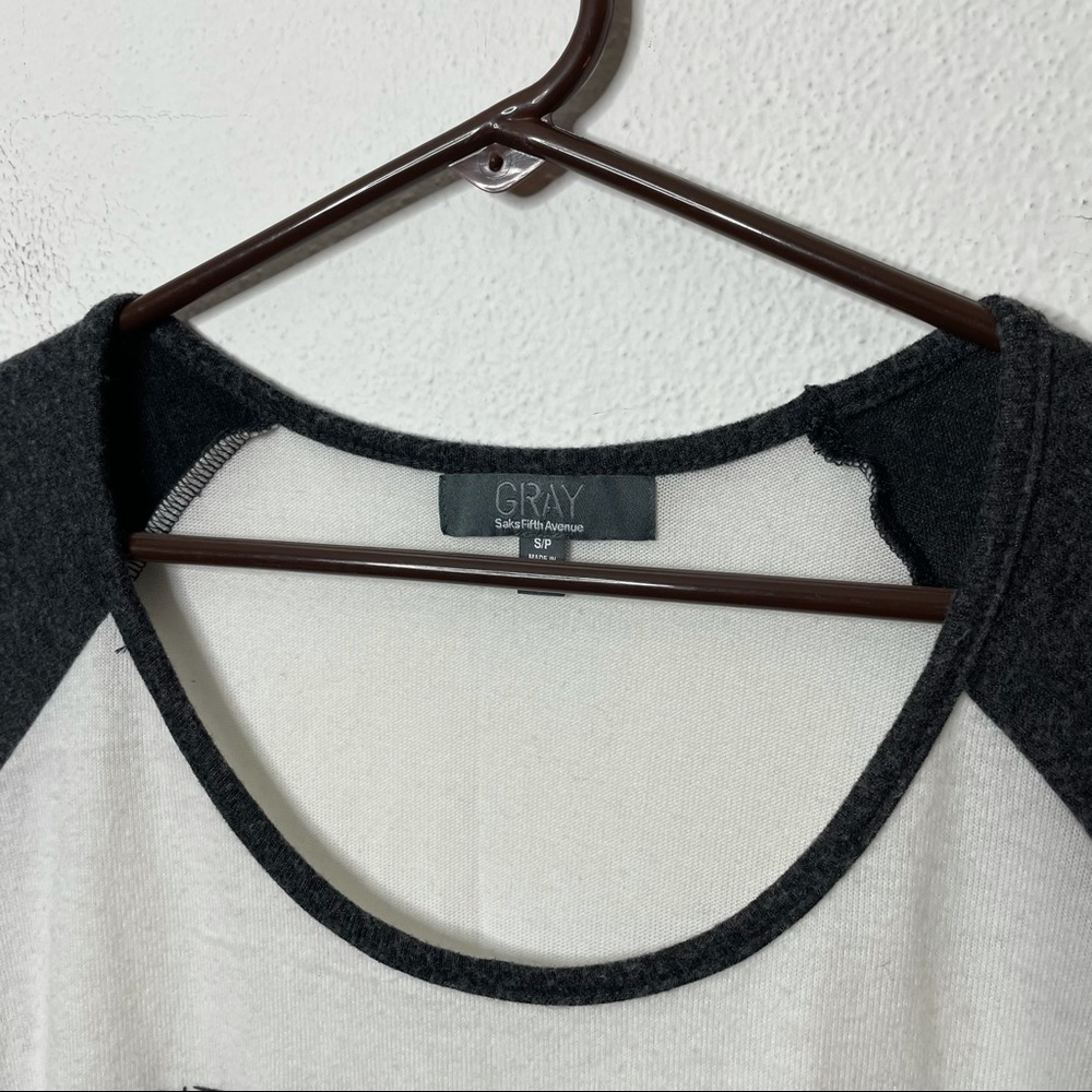 Gray Sak's Fifth Avenue Cupcakes Champagne & Chanel Shirt Small - Picture 5 of 9